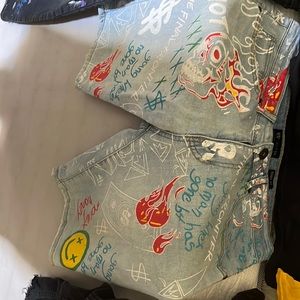 3 shorts and a pair of skinny jeans